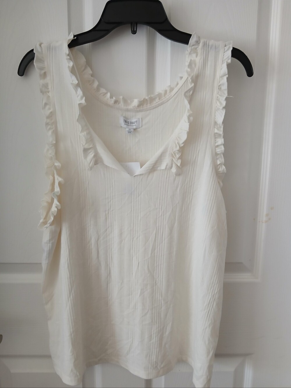 True Craft NWT Sleeveless Top Cream Size 0X